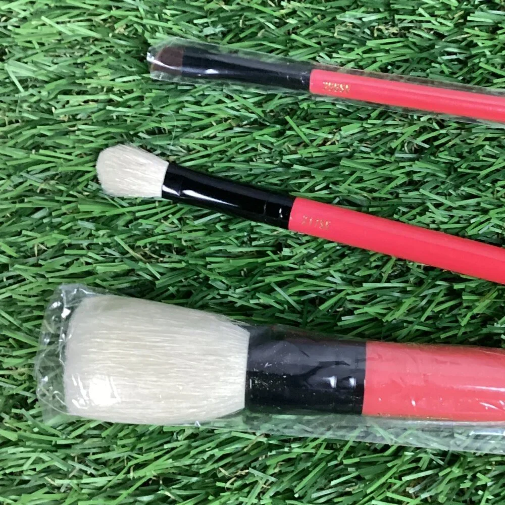 MAC Brush Set Nutcracker Sweet Essential Travel